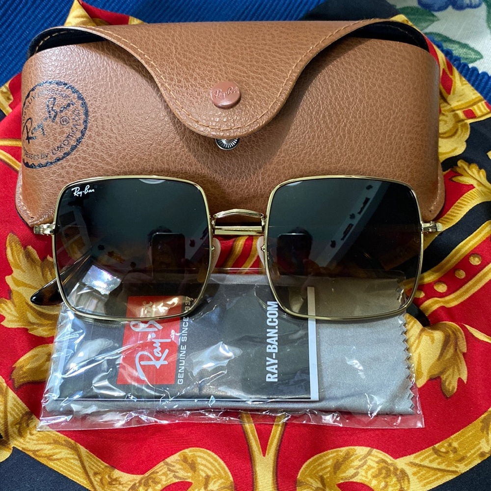 Square Frame Sunglasses And Case NWOT